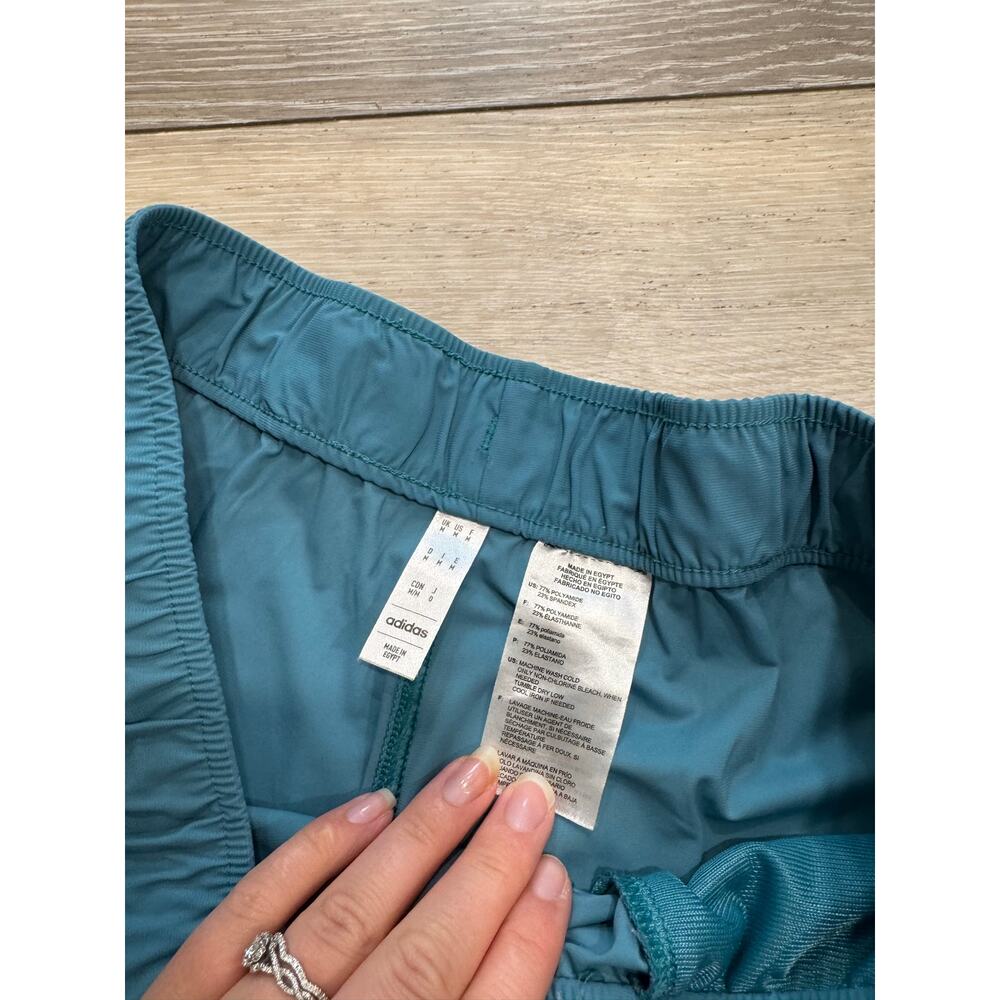 Mens Adidas shorts size medium Teal - Picture 5 of 5
